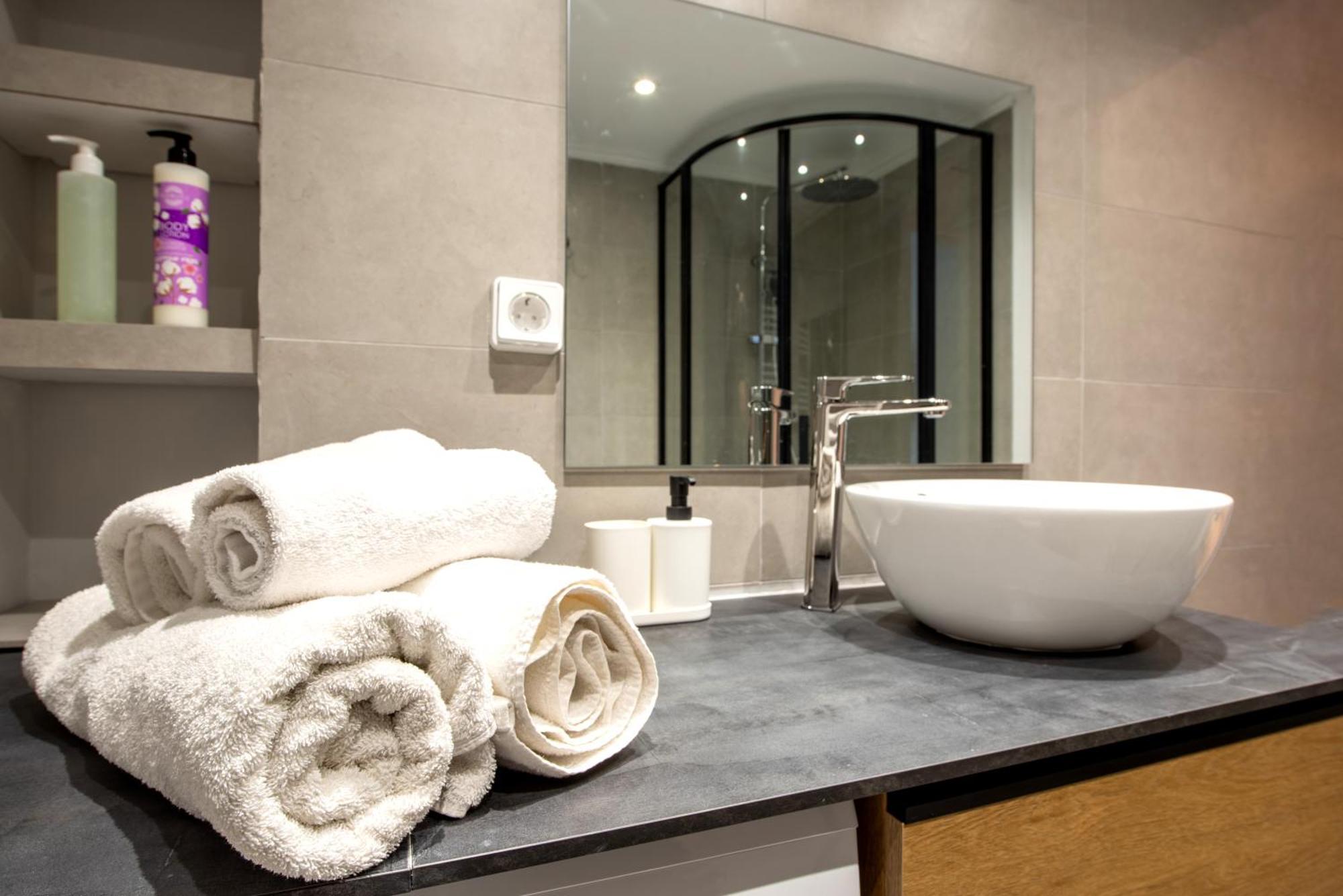 Spacious And Modern One Bedroom Apartment Atenas Exterior foto